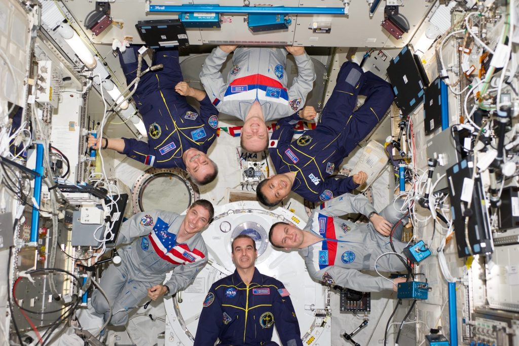 Πρώτη συμφωνία ΗΠΑ-Ρωσίας μετά την ρωσική επέμβαση στην Ουκρανία: Παρατείνουν τη συνεργασία τους στον ISS μέχρι το 2028