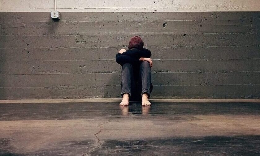 Κρήτη: Πατριός βίαζε και εξέδιδε τον ανήλικο γιο της συντρόφου του – Τι είπε στην απολογία του