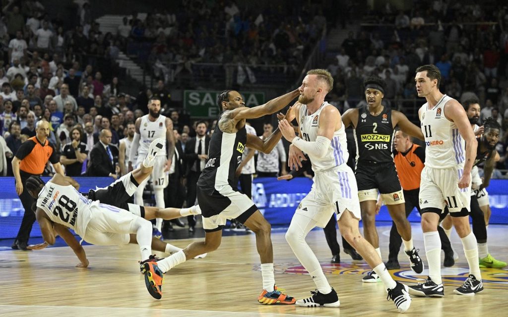 Η Ρεάλ Μαδρίτης «τρέμει» τη ρεβάνς με την Παρτιζάν: Tα μέτρα ασφαλείας που ζήτησε για το ταξίδι στο Βελιγράδι