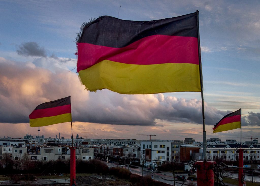Γερμανία: Παραιτείται από τους Πράσινους ο δήμαρχος του Τίμπιγκεν μετά τις αντιδράσεις για τα ρατσιστικά σχόλια