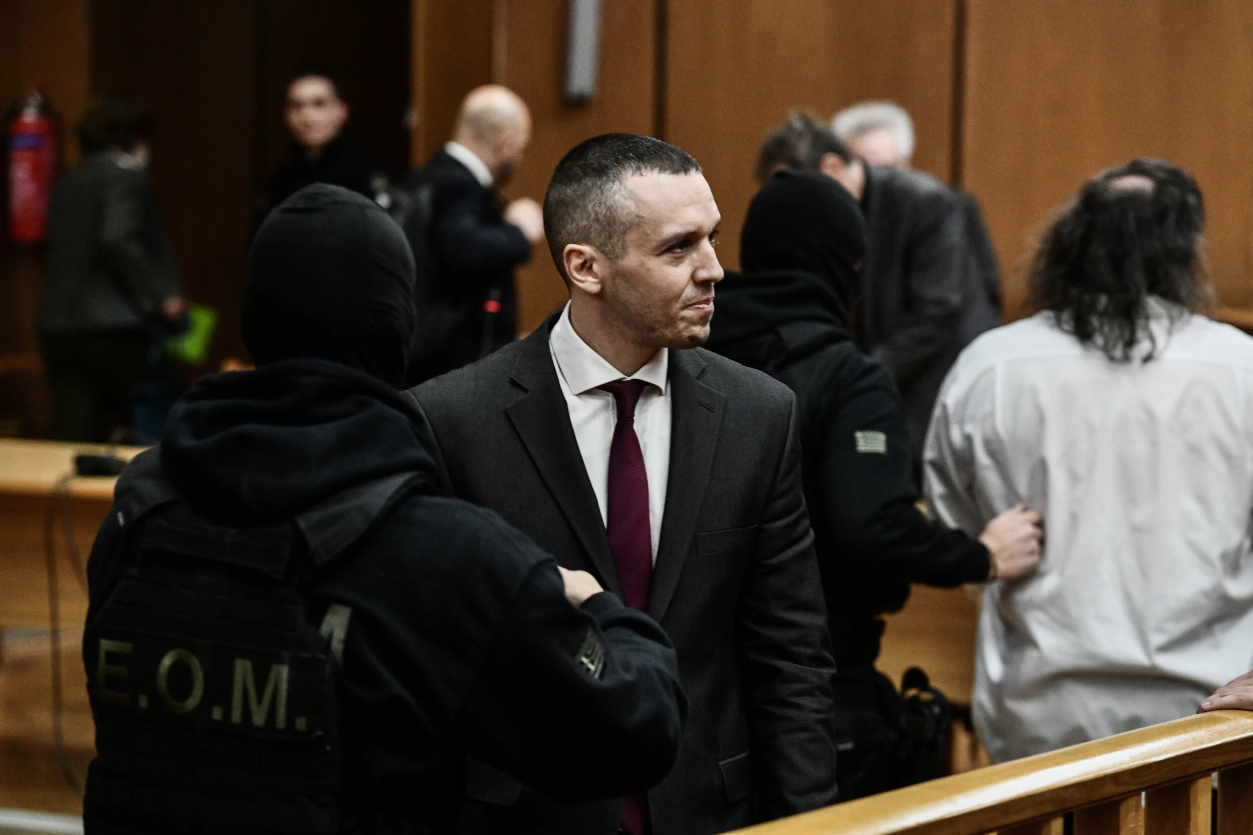 Η κυβέρνηση ετοιμάζει νόμο για απαγόρευση καθόδου του Η.Κασιδιάρη σε δήμους και περιφέρειες;