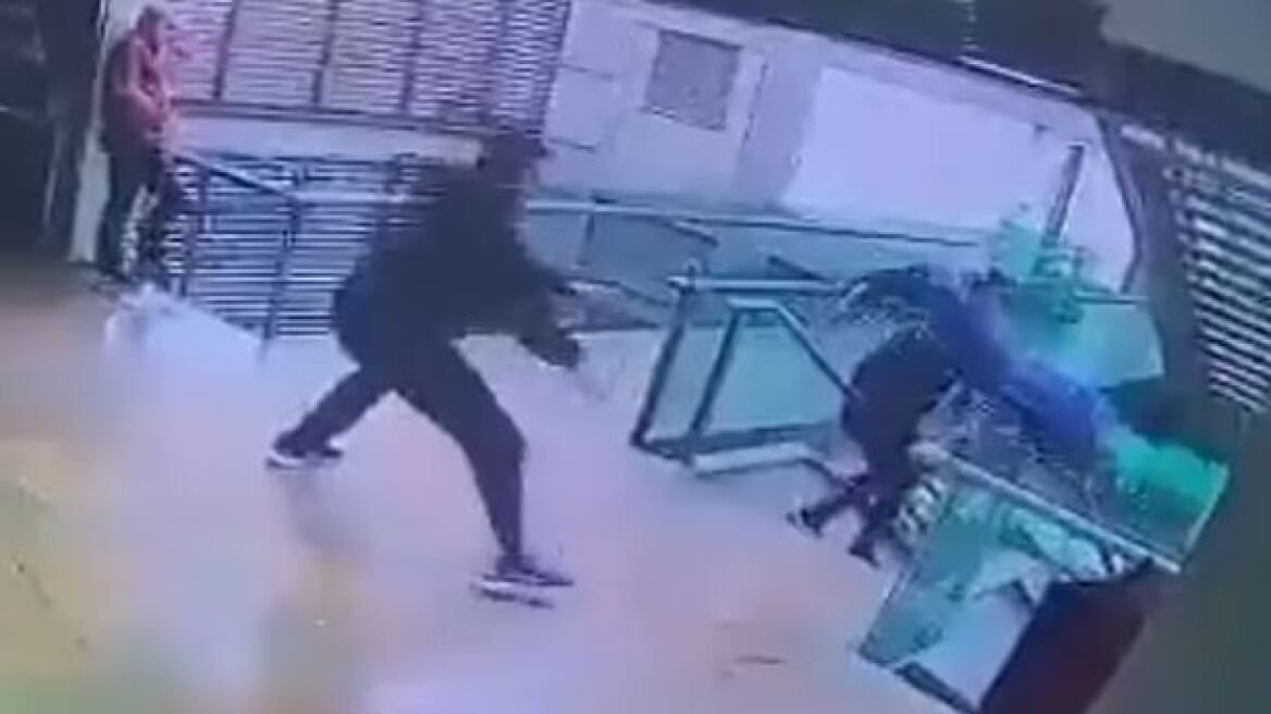 Κολομβία: Κατηγορούμενος για παιδική πορνογραφία «βούτηξε στο κενό» ενώ ήταν στα δικαστήρια