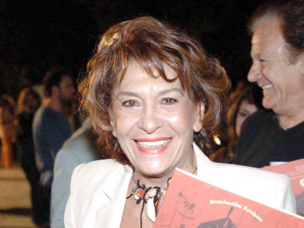 Σούλη Σαμπάχ: Το τραγούδι, ο κινηματογράφος κι ο έρωτας με τον ηθοποιό Δημήτρη Νικολαΐδη