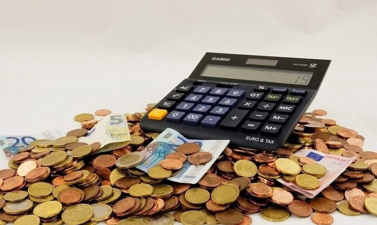 ΑΑΔΕ: Δείτε πότε η εφορία θα δέχεται πληρωμές φόρων με κάρτες εξωτερικού