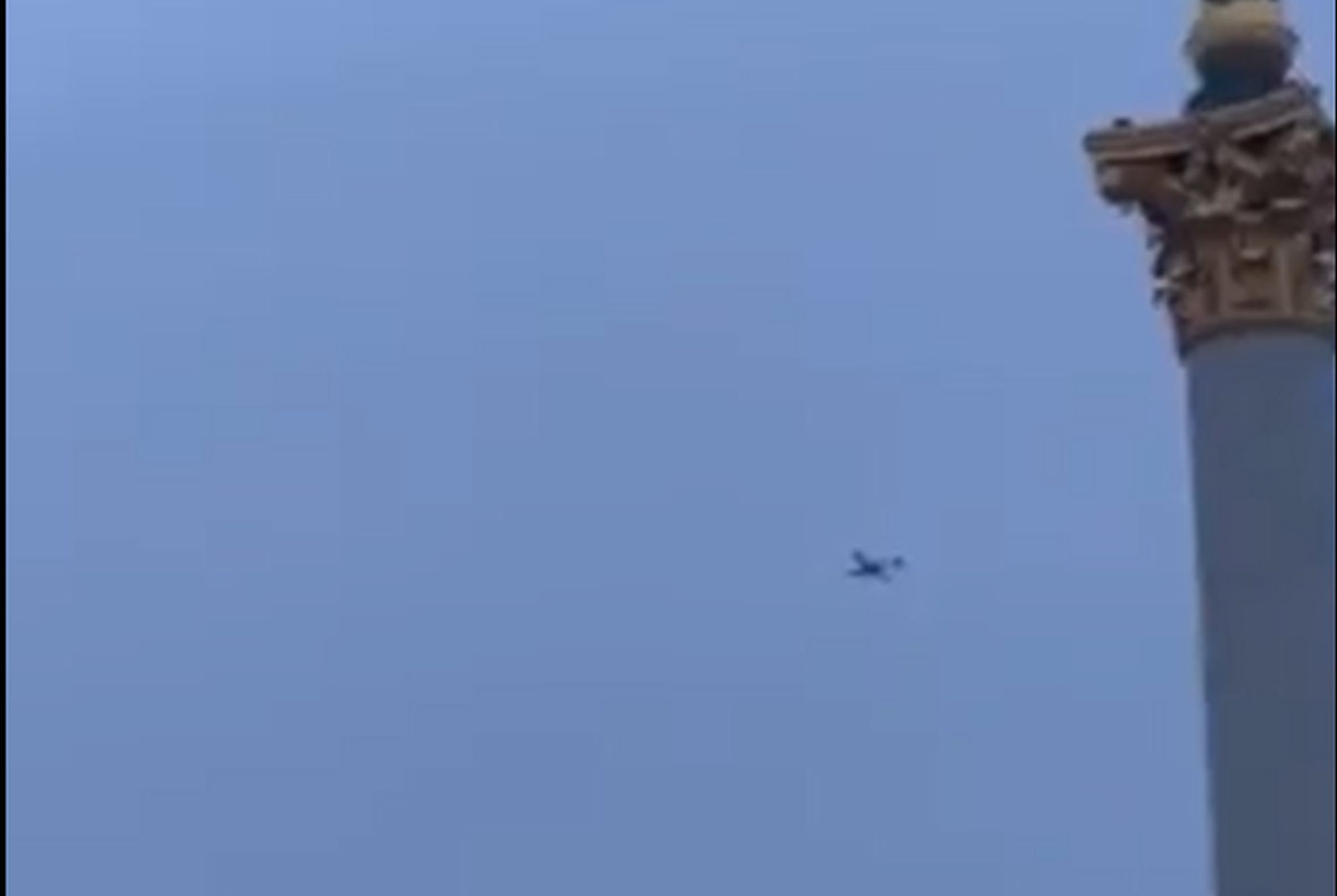 Ρωσική επίθεση με drones στο Κίεβο – Ακούγονται σειρήνες – Προσπαθεί να τα καταρρίψει η ουκρανική αεράμυνα (βίντεο)