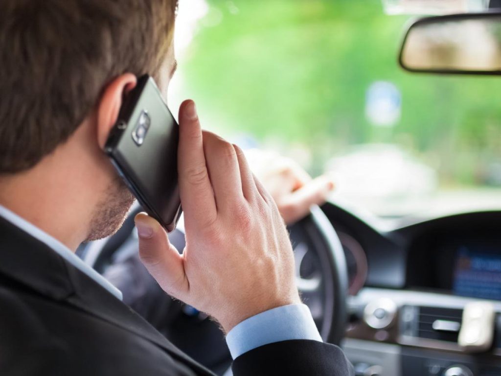 Έρευνα: Οι κλήσεις στο κινητό συνδέονται με αυξημένο κίνδυνο για υπέρταση