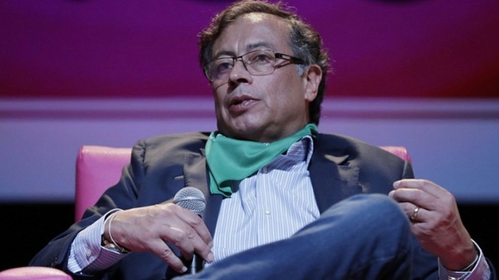 Έκκληση του Κολομβιανού προέδρου για άμεσες ειρηνευτικές συνομιλίες Κιέβου-Μόσχας