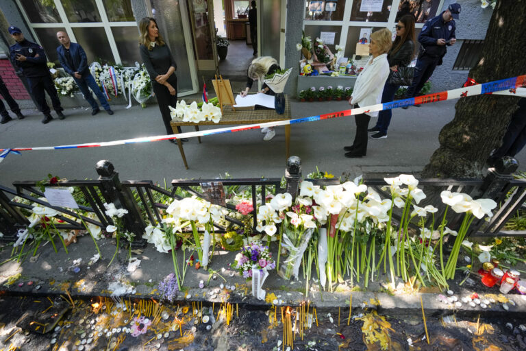 Σήμερα οι κηδείες των πρώτων θυμάτων στη Σερβία – Ορατός ο κίνδυνος μιμητισμού