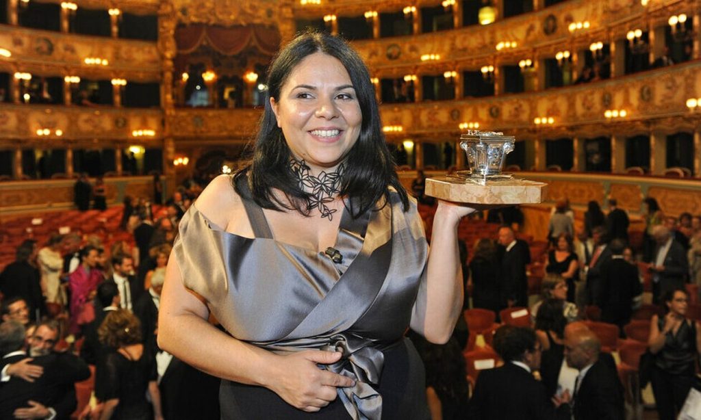 Συγκλονίζει η συγγραφέας Μικέλα Μούρτζια: «Έχω καρκίνο σε προχωρημένο στάδιο – Μου μένουν λίγοι μήνες ζωής»