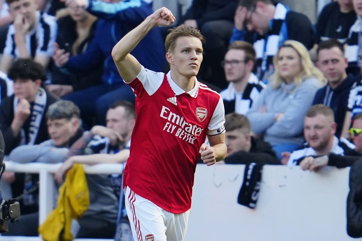 Premier League: Η Άρσεναλ νίκησε τη Νιούκαστλ και ελπίζει ακόμα για την κατάκτηση του τίτλου (0-2)