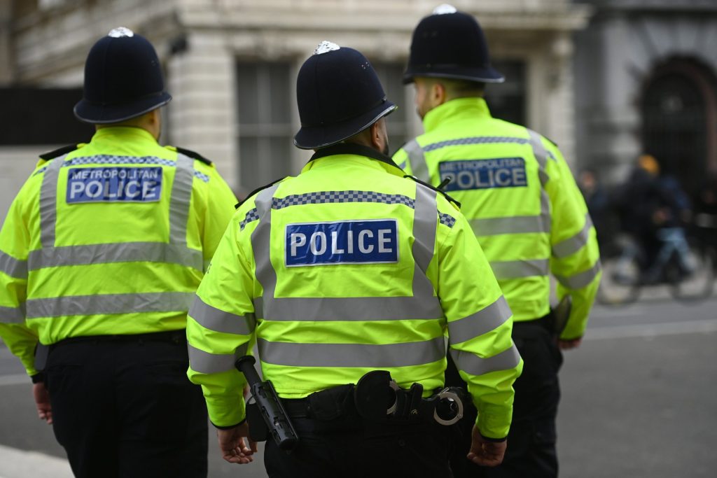 Λονδίνο: Τρεις νέοι άνδρες δολοφονήθηκαν από μαχαίρι μέσα σε λίγες ώρες