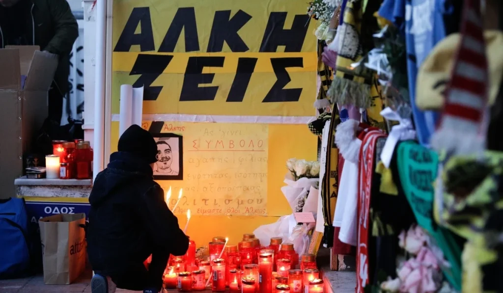 Δίκη Άλκη Καμπανού: «Μαχαίρωσα δύο φορές τον φίλο του» – Η απολογία του 9ου κατηγορούμενου