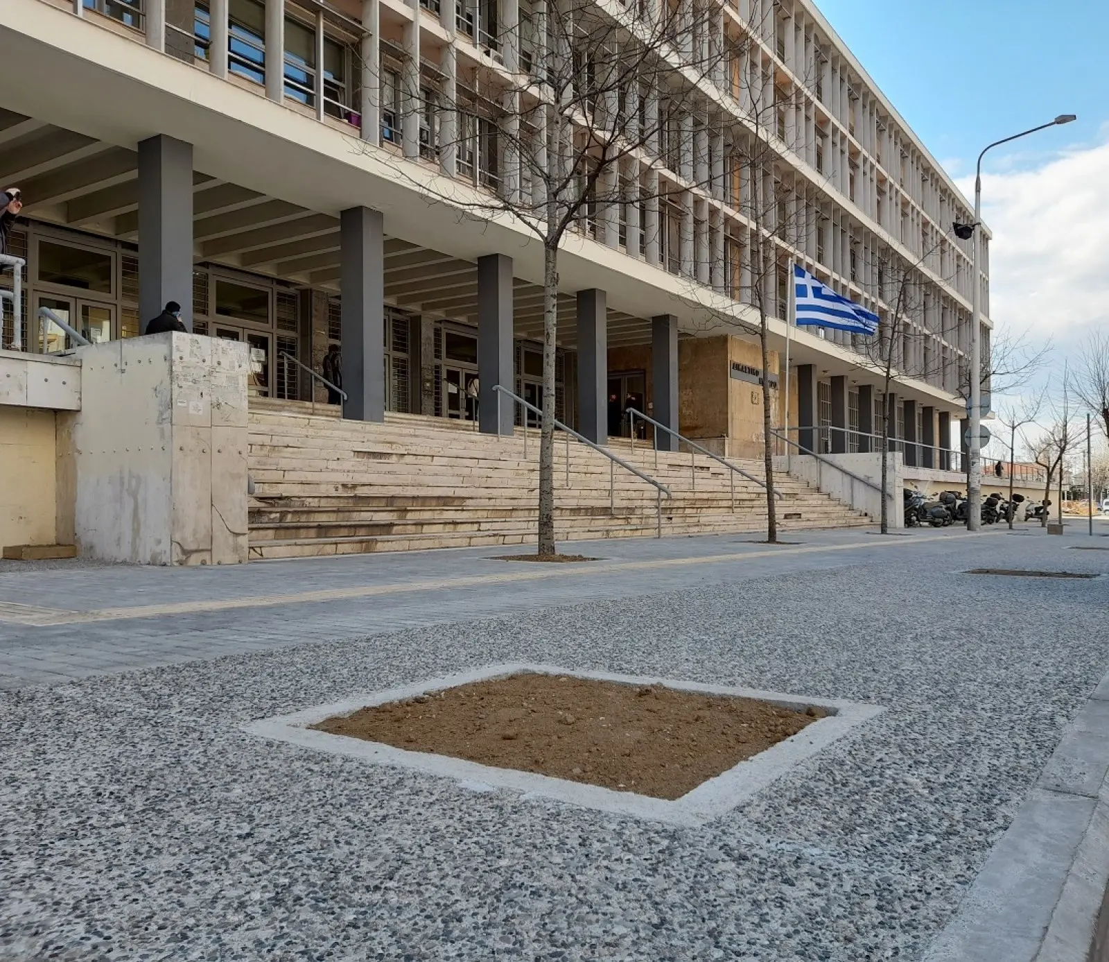 Θεσσαλονίκη: Κάθειρξη 11 ετών στον 65χρονο για την επίθεση με σπαθί σαμουράι σε 48χρονο