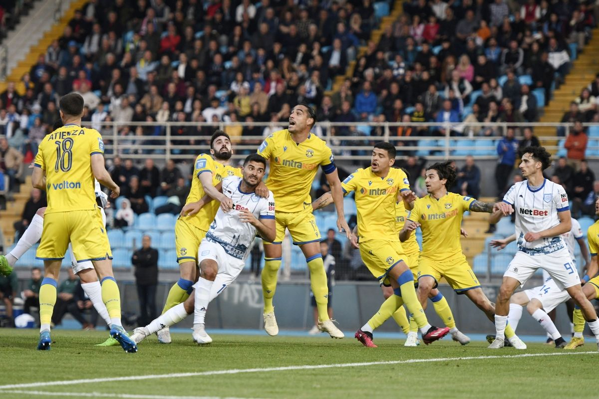 Συγκινητική κίνηση των παικτών του Αστέρα Τρίπολης: Ενίσχυσαν οικονομικά τον έρανο για τον οπαδό που ξυλοκοπήθηκε