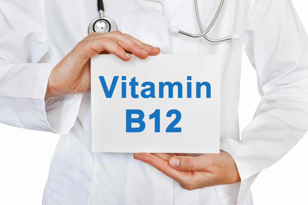 Έλλειψη βιταμίνης Β12: Με ποια σημάδια εκδηλώνεται στο πρόσωπο