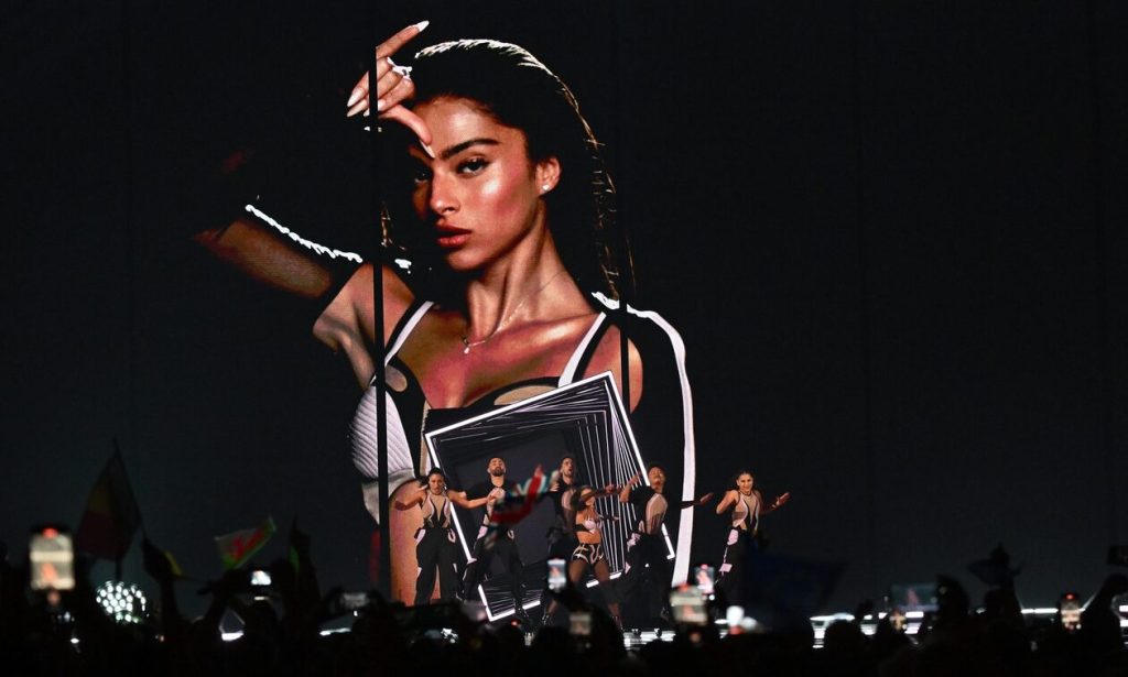Eurovision 2023: «Φωτιά» στην αρένα έβαλε η… «Ελένη Φουρέιρα του Ισραήλ» – Ο σαγηνευτικός χορός της (βίντεο)