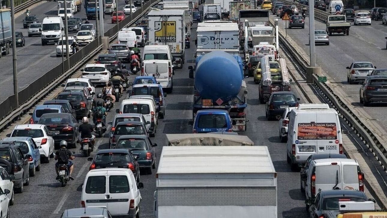 Τροχαίο στη γέφυρα της Κατεχάκη – Στο «κόκκινο» η κίνηση στους δρόμους (φωτό)