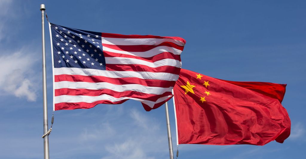 Συνομιλίες ΗΠΑ-Κίνας και προσπάθεια για αναθέρμανση των σχέσεων