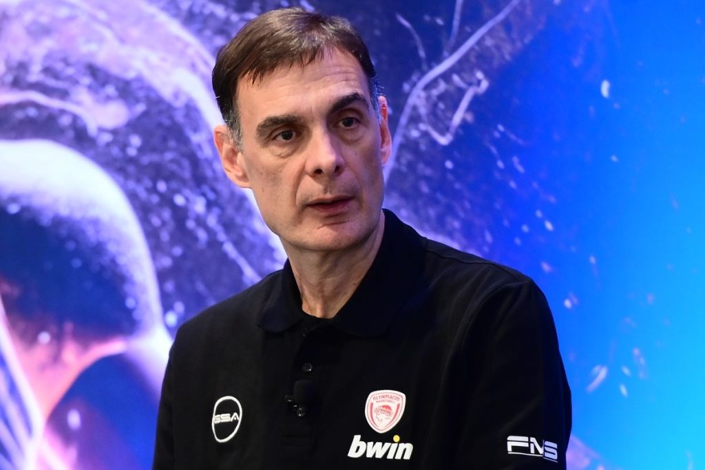 Γ.Μπαρτζώκας: «Ζούμε στην Ελλάδα – Θα είναι αποτυχία αν ο Ολυμπιακός δεν πάρει το πρωτάθλημα»