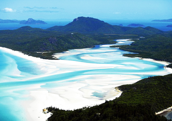 Δέκα εξωτικές παραλίες του κόσμου που «μαγεύουν» όποιον τις επισκέπτεται (φωτο)