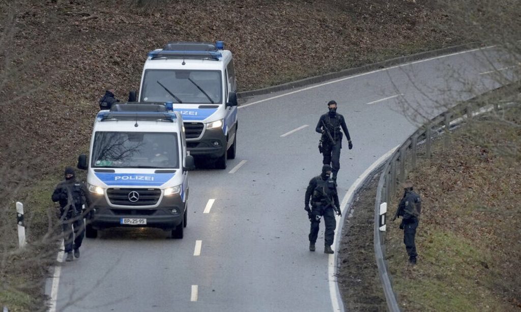 Γερμανία: Τούρκοι οι δύο νεκροί από τους πυροβολισμούς σε εργοστάσιο της Mercedes (upd)