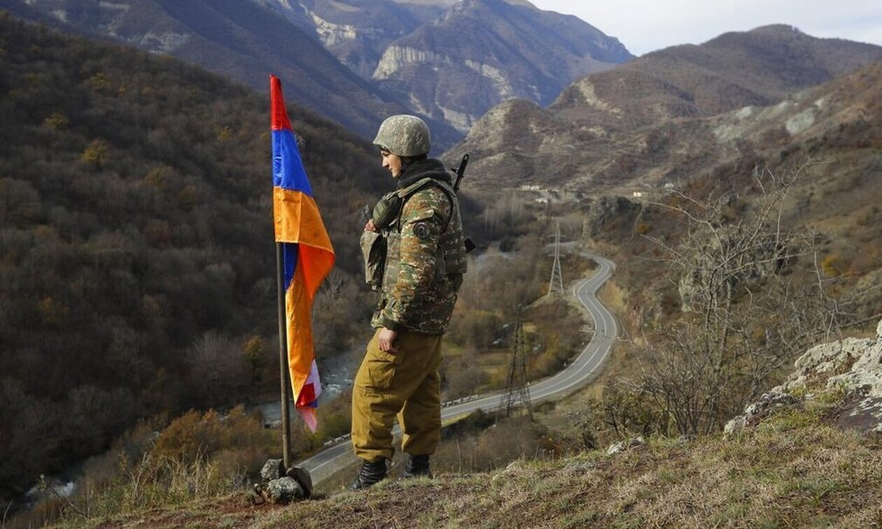 Για πυρά στα μεταξύ τους σύνορα αλληλοκατηγορούνται Αρμενία και Αζερμπαϊτζάν