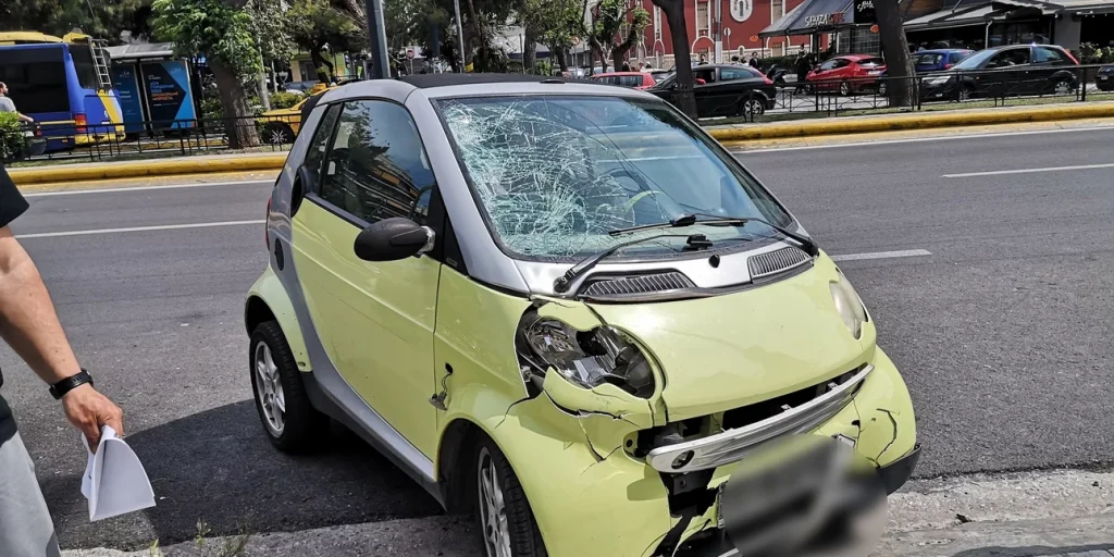 Ελεύθερος με περιοριστικούς όρους ο οδηγός που παρέσυρε και σκότωσε την 12χρονη στην Καλλιθέα