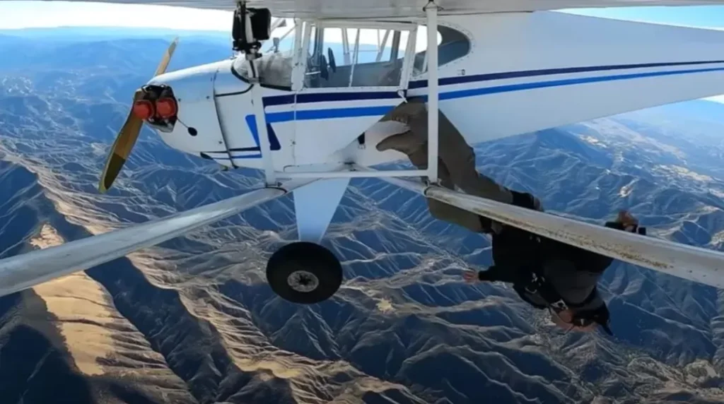 ΗΠΑ: YouTuber παραδέχτηκε ότι «έριξε» σκόπιμα αεροπλάνο για να πάρει περισσότερα views (βίντεο)