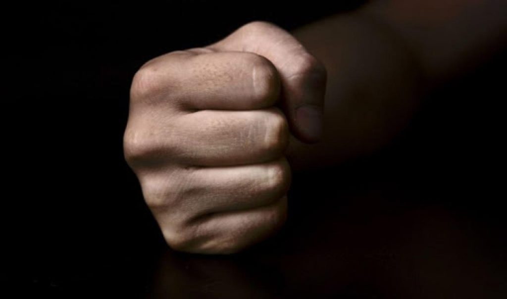 Δολοφονία 52χρονου στη Θεσσαλονίκη από τους δύο αλλοδαπούς: «Τον σκότωσαν επειδή τάιζε αδέσποτα» λέει ο γιος του