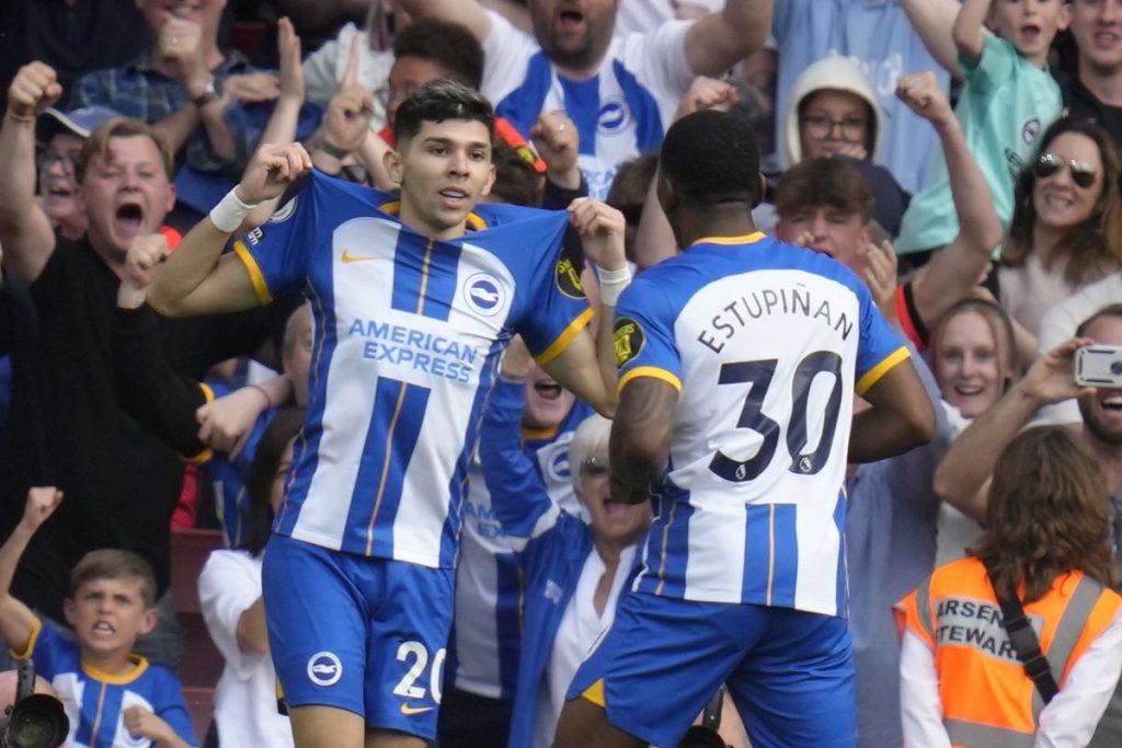 Premier League: Η Μπράιτον «διέλυσε» την Άρσεναλ και «χάρισε» το πρωτάθλημα στη Μάντσεστερ Σίτι (0-3)