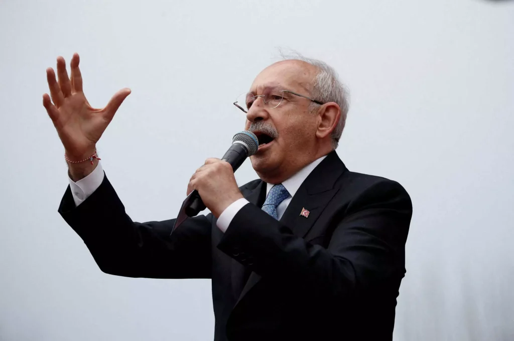 Η πρώτη αντίδραση του Κεμάλ Κιλιτσντάρογλου για τις τουρκικές εκλογές: «Προηγούμαστε»