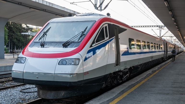 Σοβαρή καταγγελία από τον Κ.Γενηδούνια: «Τρένα θα κινούνται σε μονή γραμμή για 130 χιλιόμετρα λόγω έλλειψης κλειδούχου»