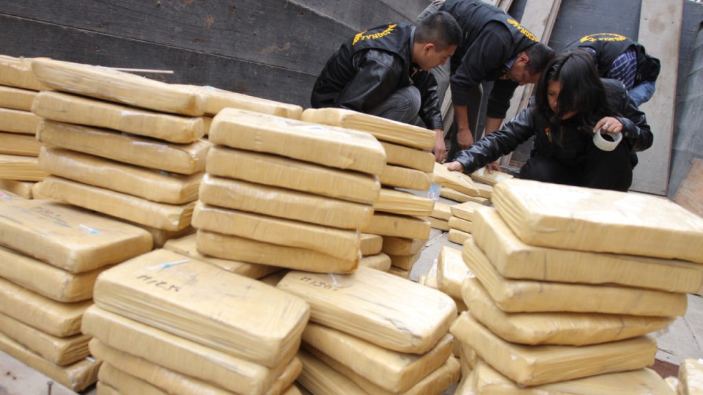 Ιταλία: Η αστυνομία βρήκε 2,7 τόνους κοκαΐνης σε φορτίο με μπανάνες