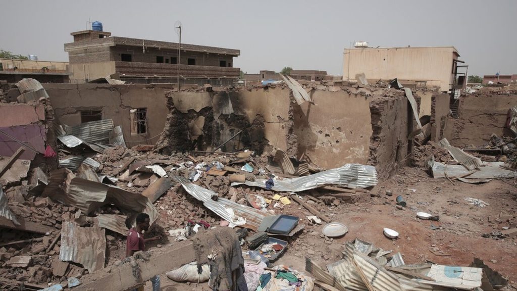 Σουδάν: Κλιμακώνονται οι αεροπορικές επιδρομές – Στρατιωτικές παρατάξεις μάχονται στο Χαρτούμ