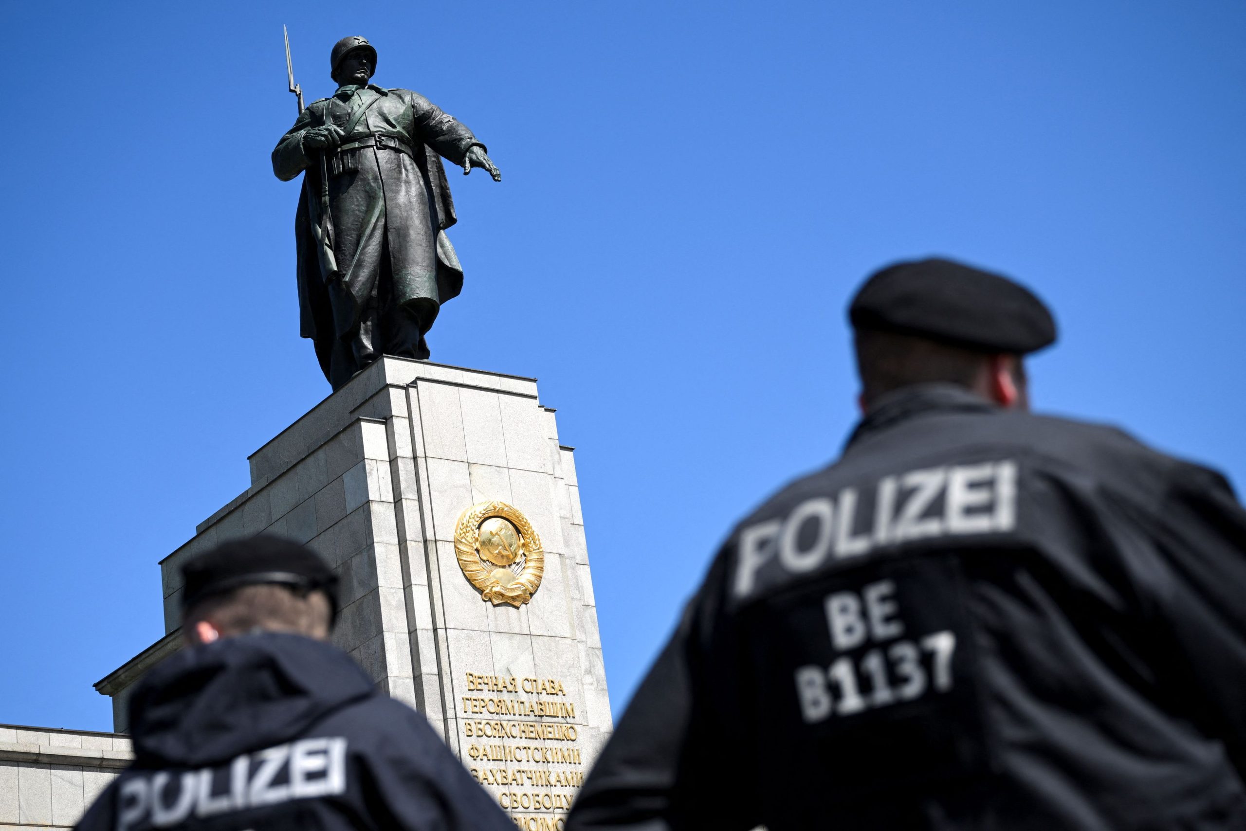 Γερμανία: Ελεύθεροι οι δύο αρχισυντάκτες που συνελήφθησαν μετά την έφοδο της αστυνομίας στα γραφεία της Sabah (upd)
