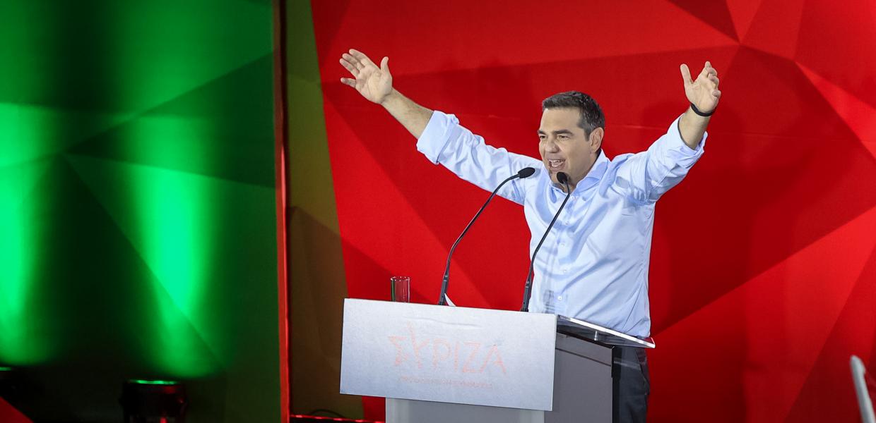 Α.Τσίπρας από το Σύνταγμα: «Ο Μητσοτάκης έκανε το Μαξίμου κέντρο παρακολουθήσεων – Οι υπεύθυνοι θα λογοδοτήσουν»