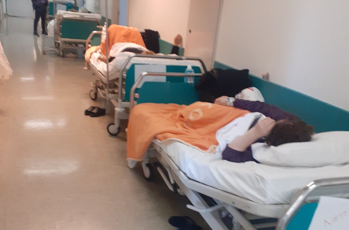 Αττικό Νοσοκομείο: 55 ράντζα στην εφημερία – Νέες καταγγελίες της ΠΟΕΔΗΝ
