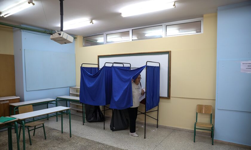 SZ για εκλογές στην Ελλάδα: «Σταθερότητα ή περισσότερα λεφτά το δίλλημα των ψηφοφόρων»