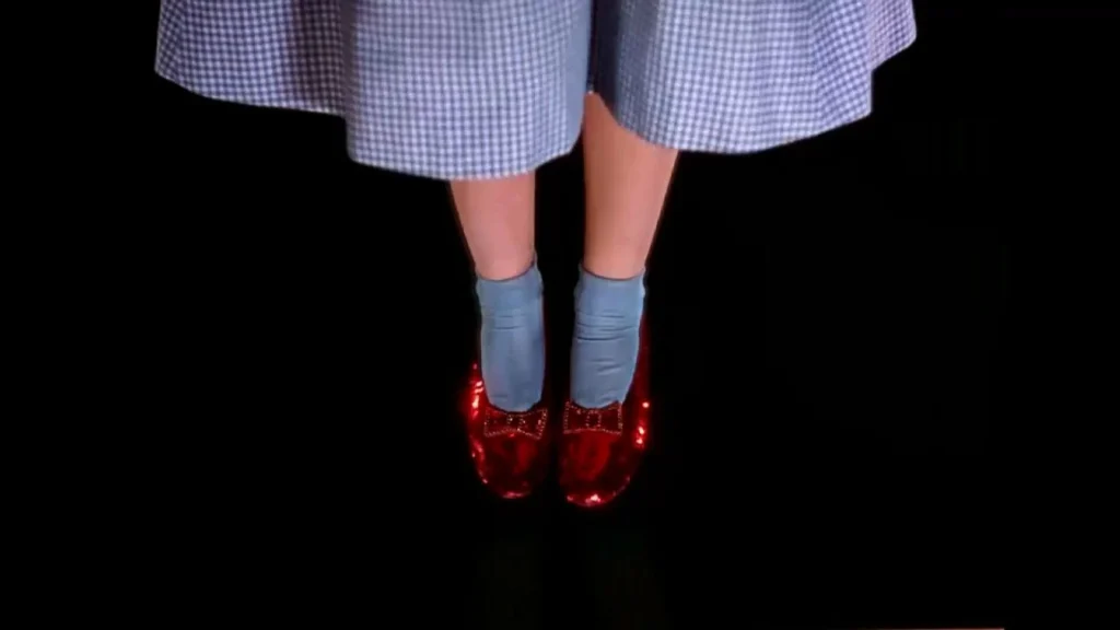 «Ο Μάγος του Οζ»: 76χρονος κατηγορείται ότι έκλεψε τα διασημότερα γοβάκια του Χόλυγουντ