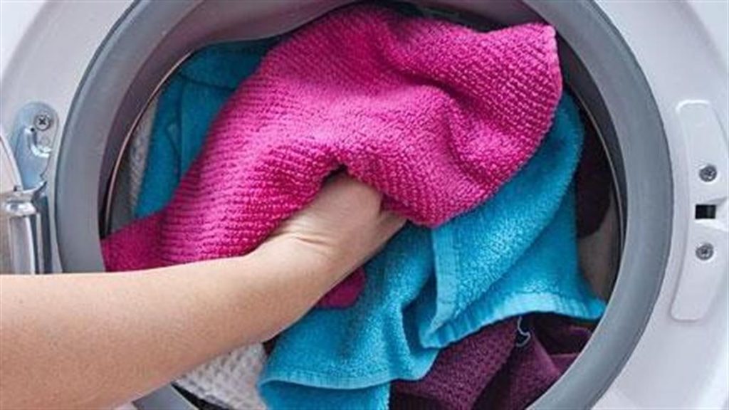 Τρία tips για καλύτερο πλύσιμο των ρούχων στο πλυντήριο