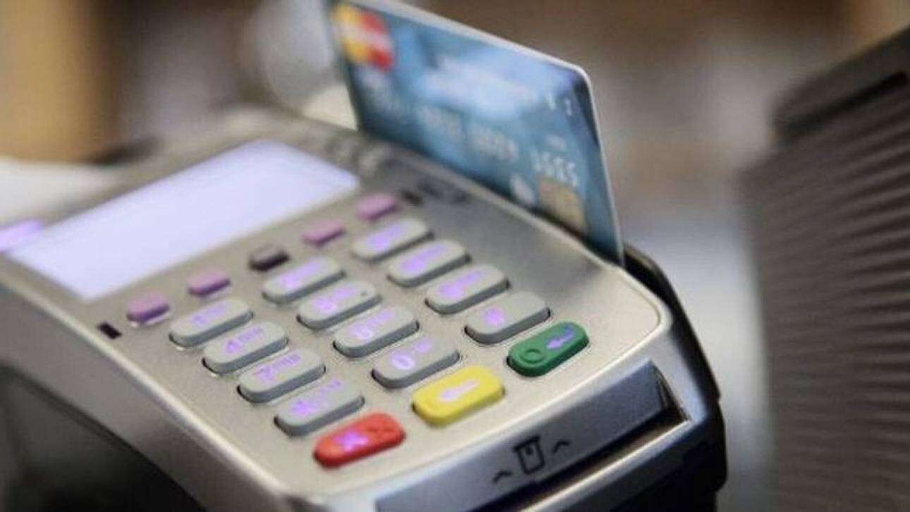 Τον Ιούνιο ξεκινάει η διασύνδεση των POS με τις ταμειακές μηχανές