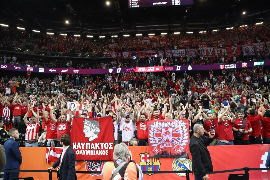 Euroleague: «Κόκκινη» η ατμόσφαιρα στην αρένα του Κάουνας – Κυριαρχούν οι «ερυθρόλευκοι»