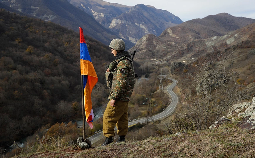 Η Αρμενία απειλεί με αποχώρηση από στρατιωτική συμμαχία με επικεφαλής τη Ρωσία