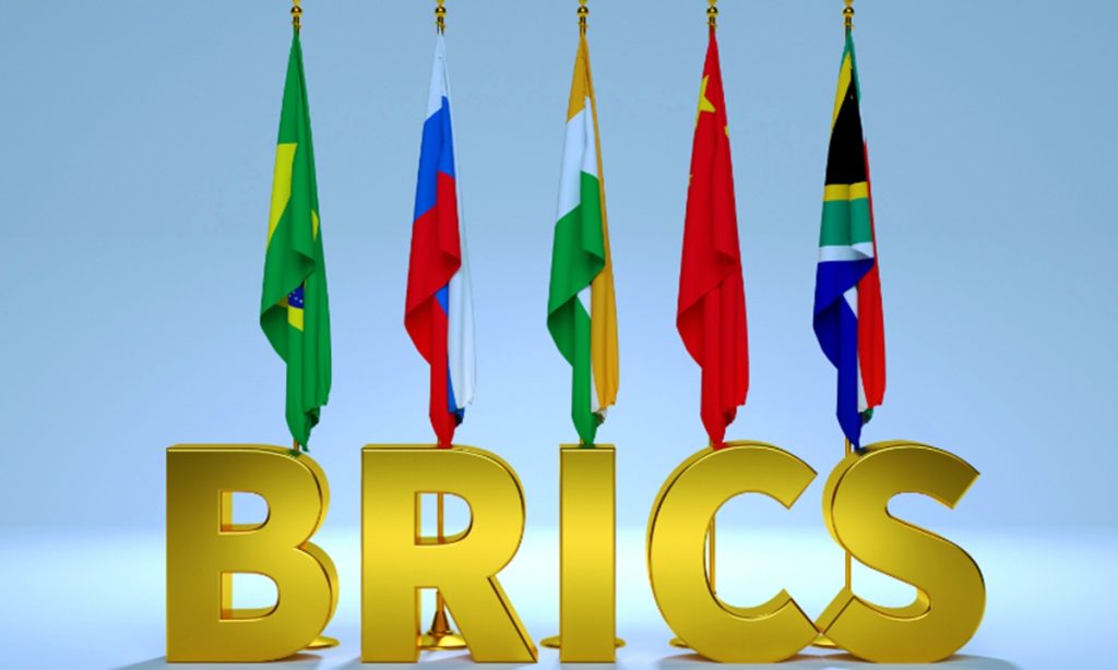 Το ΑΕΠ των BRICS έχει ξεπεράσει το ΑΕΠ των G7 – O πραγματικός λόγος της σύγκρουσης της Δύσης με Ρωσία-Κίνα