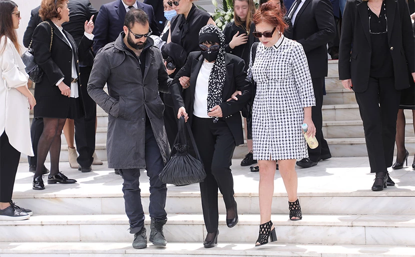 Θλίψη στην κηδεία του Στιβ Κακέτση – Συντετριμμένη η Κατιάνα Μπαλανίκα