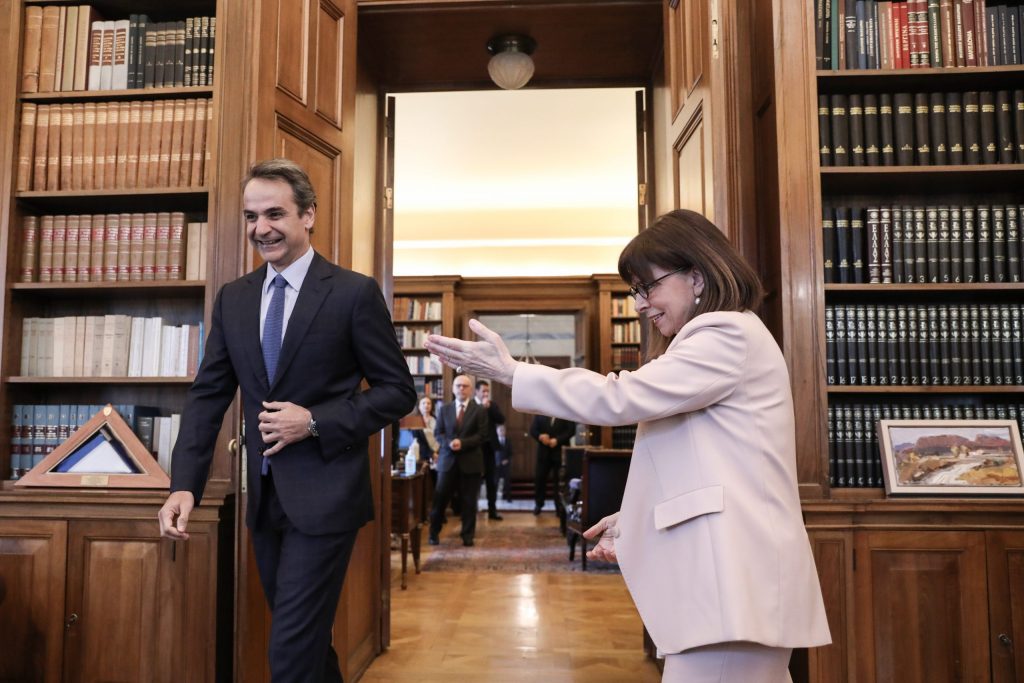 Κ.Μητσοτάκης: Παρέδωσε τηλεφωνικά την διερευνητική εντολή στην ΠτΔ – Δεν τη δέχεται ο Α.Τσίπρας – Πάμε σε εκλογές στις 25 Ιουνίου