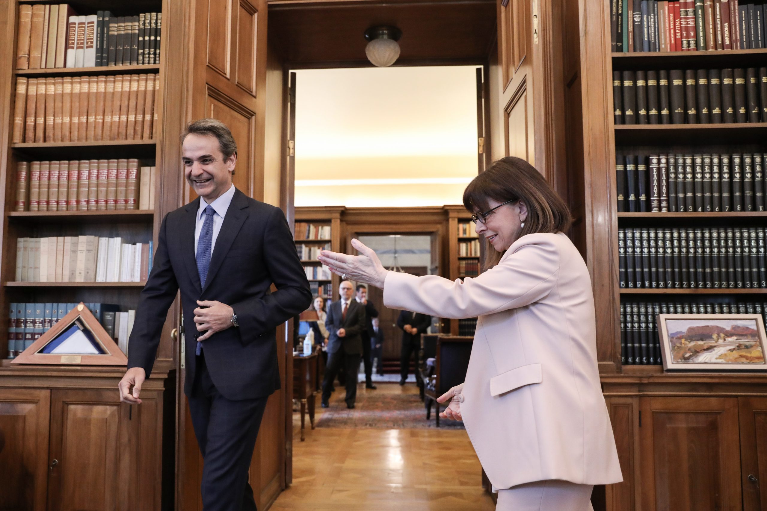 Κ.Μητσοτάκης: Παρέδωσε τηλεφωνικά την διερευνητική εντολή στην ΠτΔ – Δεν τη δέχεται ο Α.Τσίπρας – Πάμε σε εκλογές στις 25 Ιουνίου