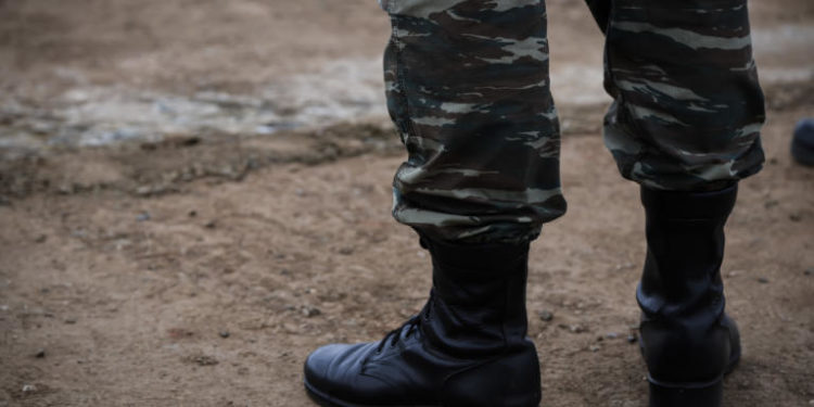 Εύβοια: Νεαρός στρατιώτης συνελήφθη για τον ξυλοδαρμό της συντρόφου του