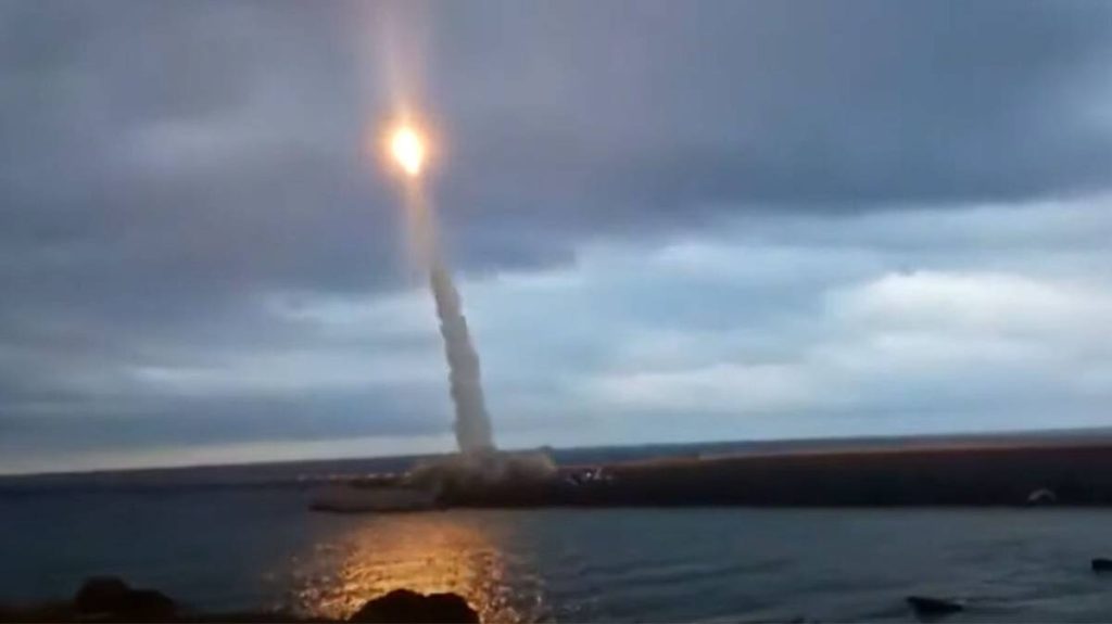 Η Τουρκία προχώρησε σε νέα δοκιμαστική εκτόξευση βαλλιστικού πυραύλου Tayfun (βίντεο)