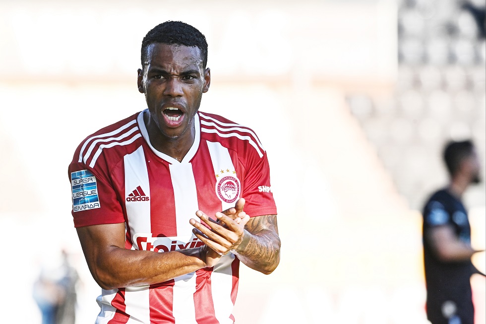 Παρελθόν από τον Ολυμπιακό ο Γκάρι Ροντρίγκες